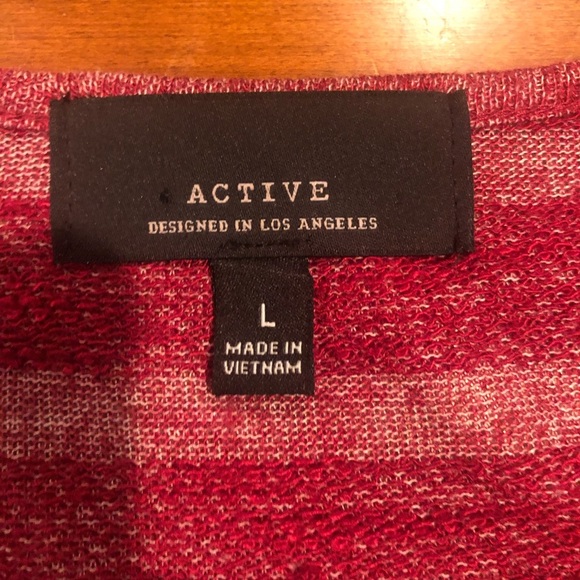 Active Designed in Los Angeles HighLow knit top - Size Large - Picture 5 of 7